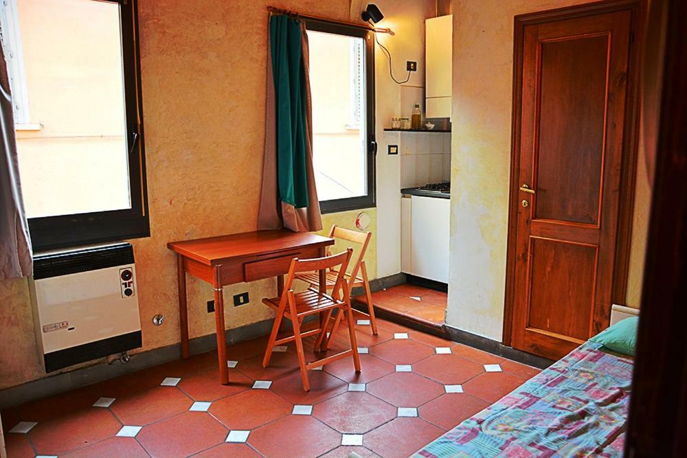 Alessandro's Small Florencia