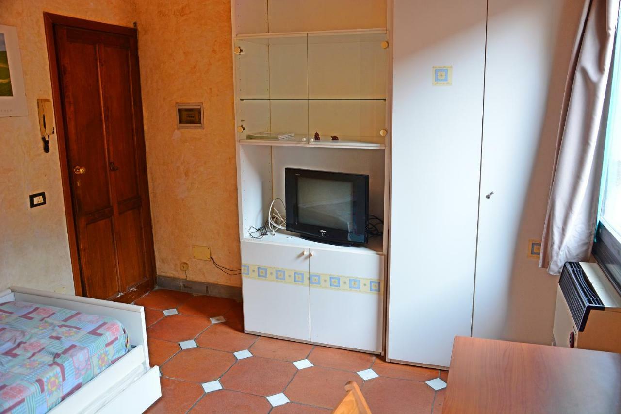 Alessandro's Small * Florencia